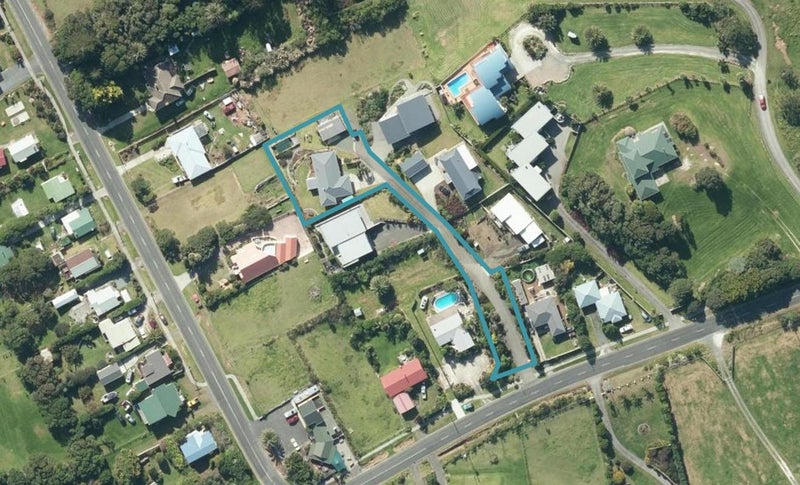 5 Baylys Coast Road, BAYLYS BEACH, DARGAVILLE - Carousel 1