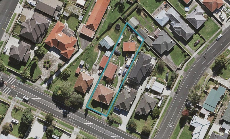 37 Buckland Road, Mangere East, Auckland - Carousel 1