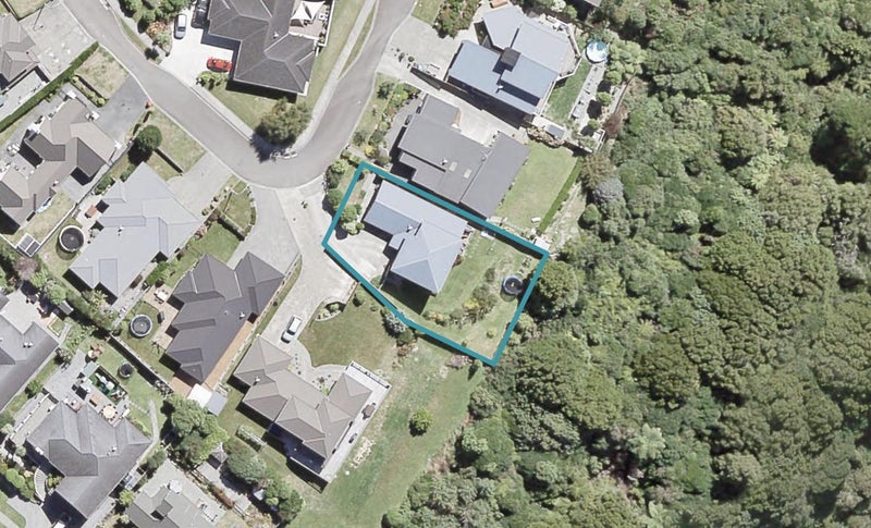 11 Colin Guppy Crescent, Riverstone Terraces, Upper Hutt - Carousel 1