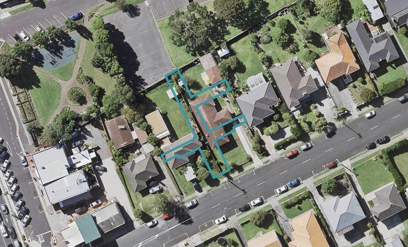 6/16 Williamson Avenue, Belmont, Auckland - Carousel 1
