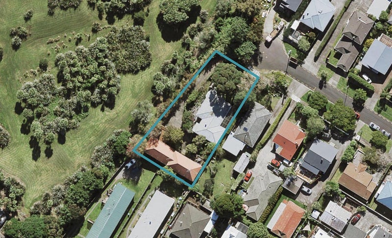 2/8 Camden Road, Sandringham, Auckland - Carousel 1