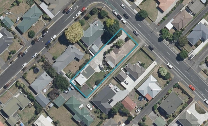 25 Garnett Avenue, Forest Lake, Hamilton - Carousel 1