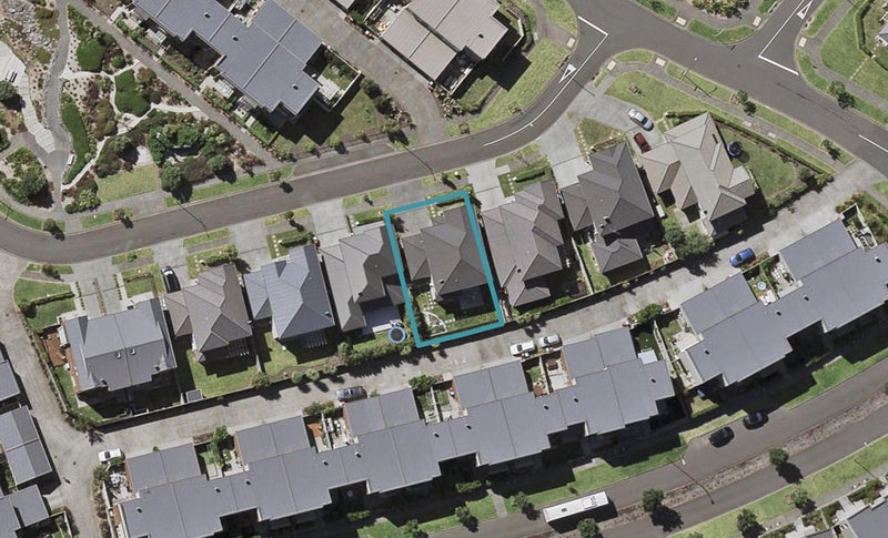 8 Guard Crescent, Stonefields, Auckland - Carousel 1