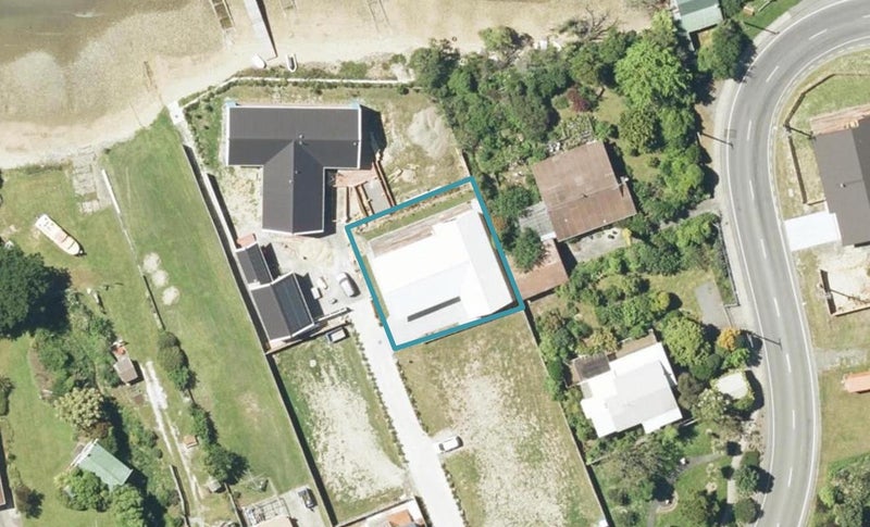 8 Whaitere Place, Waikawa, Picton - Carousel 1