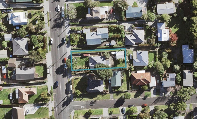 42 Blockhouse Bay Road, Avondale, Auckland - Carousel 1
