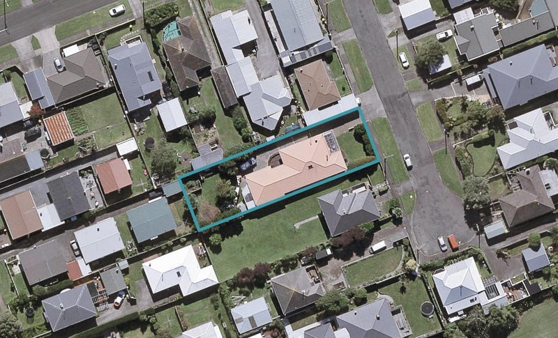 30 Ropiha Street, Fitzroy, New Plymouth - Carousel 1
