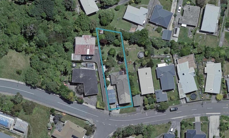 20 Trebann Street, Paparangi, Wellington - Carousel 1