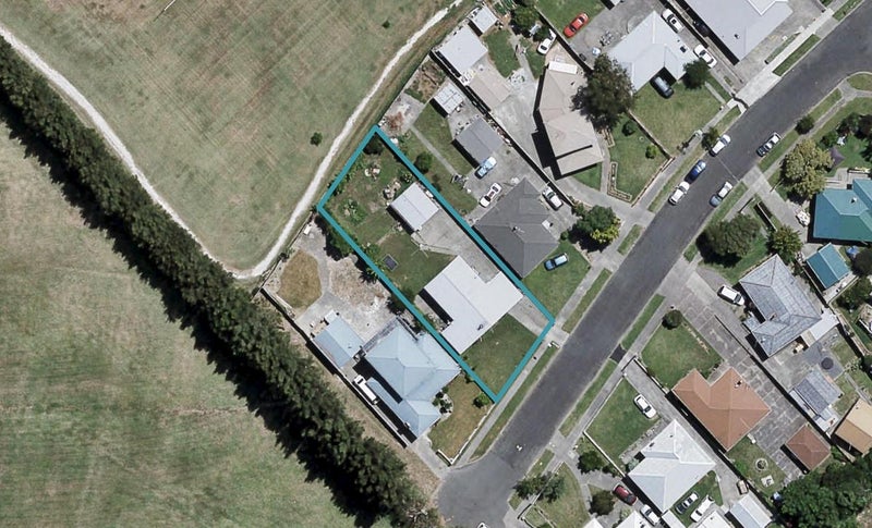 18 Hurst Avenue, Maraenui, Napier - Carousel 1