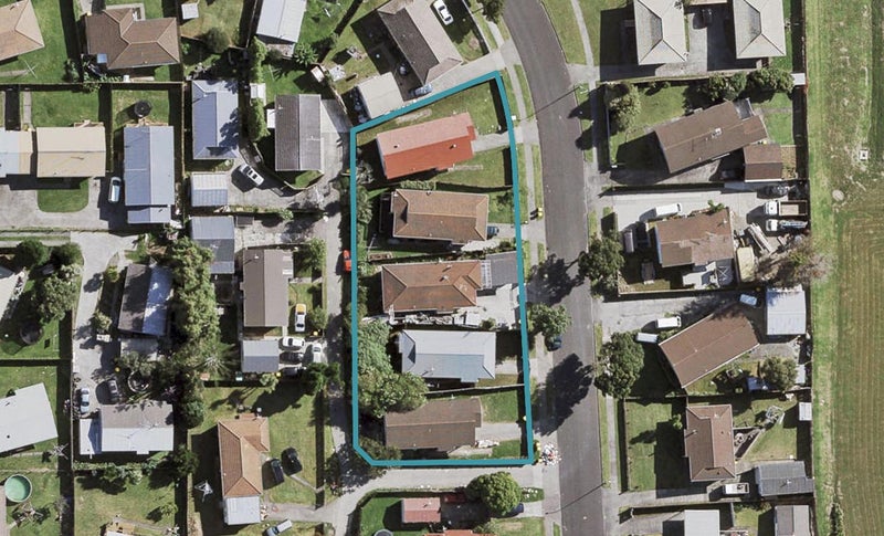 2/15 Secretariat Place, Randwick Park, Auckland - Carousel 1
