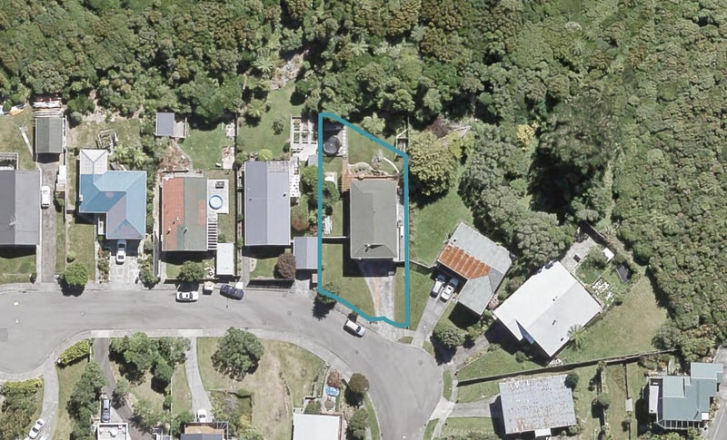 22 Wattle Grove, Maungaraki, Lower Hutt - Carousel 1