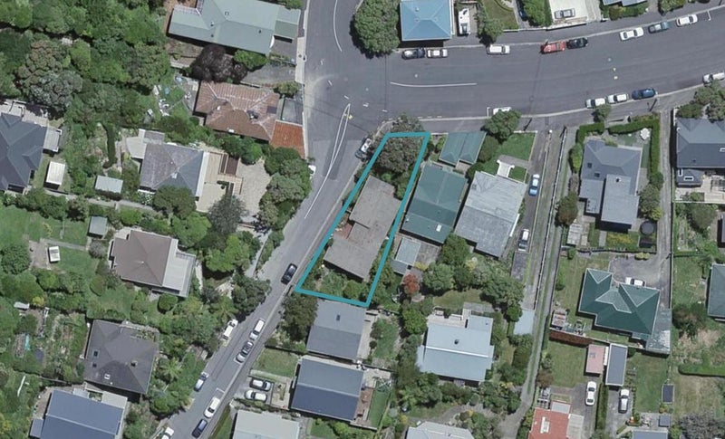 9 Sugarloaf Road, Brooklyn, Wellington - Carousel 1