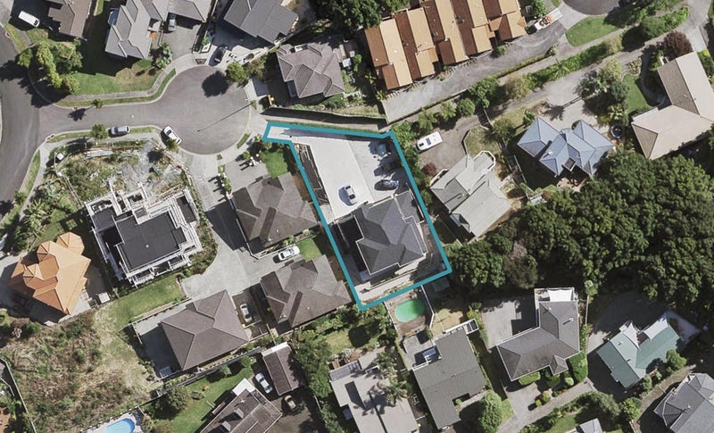 9 Alcove Place, Totara Heights, Auckland - Carousel 1