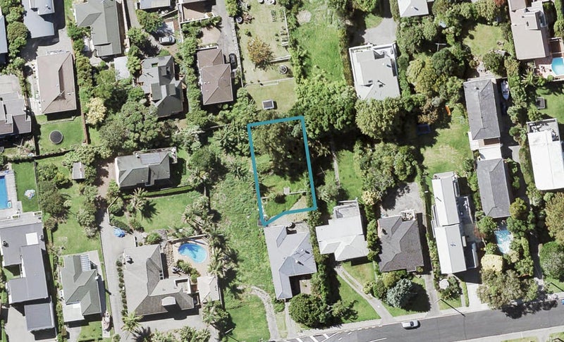 2A Garadice Road, Rothesay Bay, Auckland - Carousel 1
