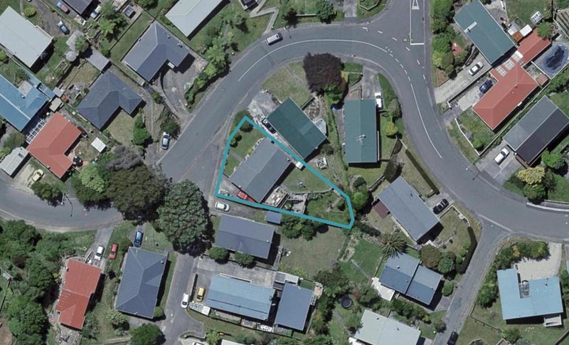 1 Merritt Way, Newlands, Wellington - Carousel 1