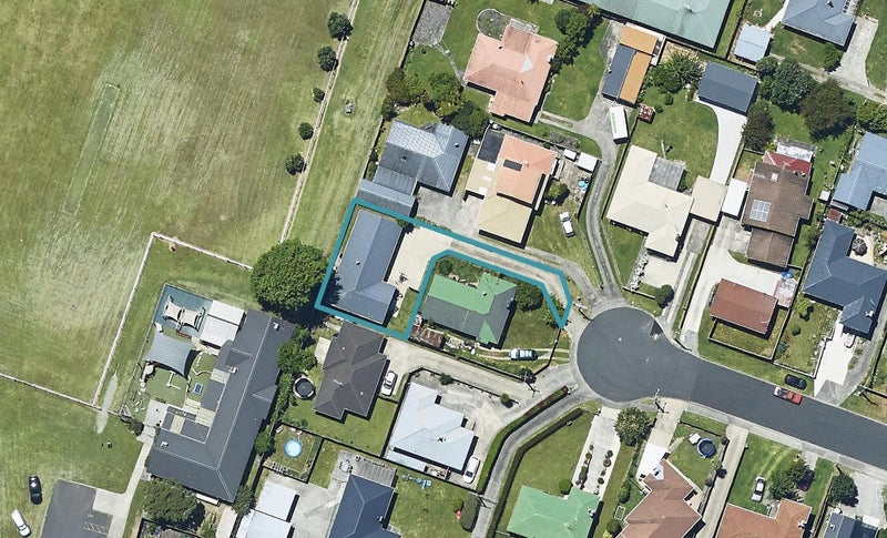 17 Wembury Grove, Parkvale, Tauranga - Carousel 1