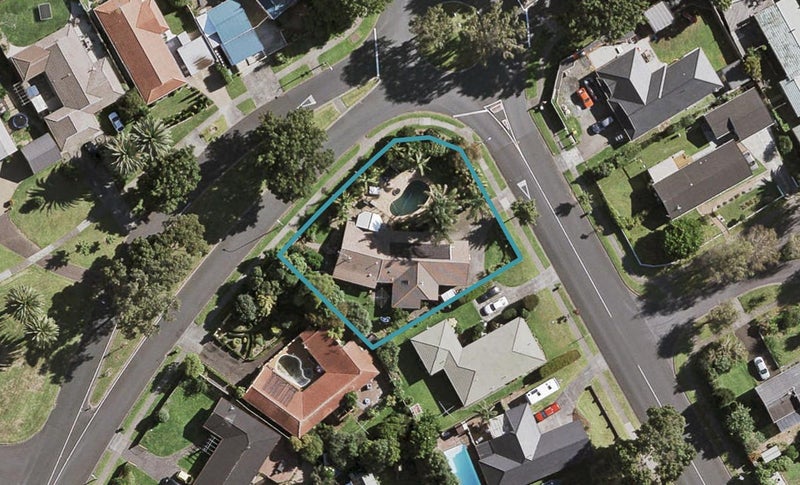 240 Walter Strevens Drive, Conifer Grove, Takanini - Carousel 1