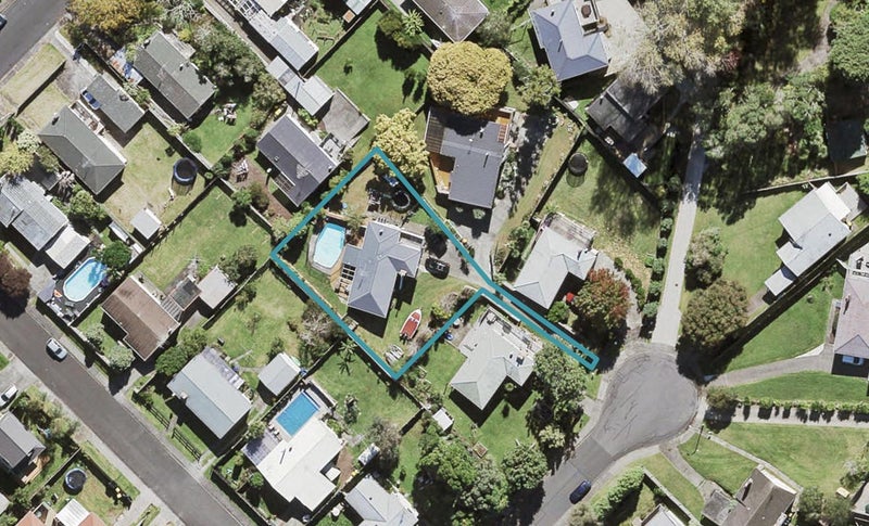 6 Packham Place, Beach Haven, Auckland - Carousel 1