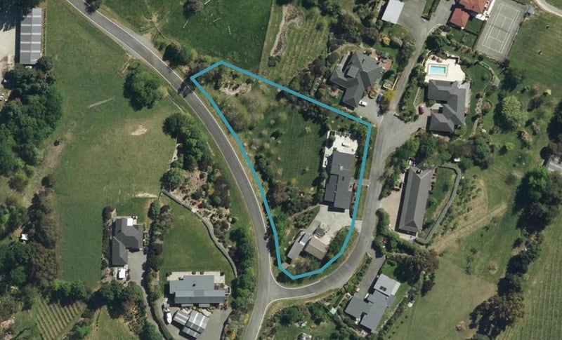 7 Edgehill Place, Blenheim - Carousel 1