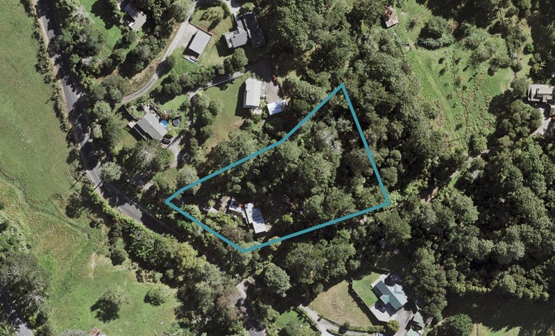 21 Kay Road, Swanson, Auckland - Carousel 1