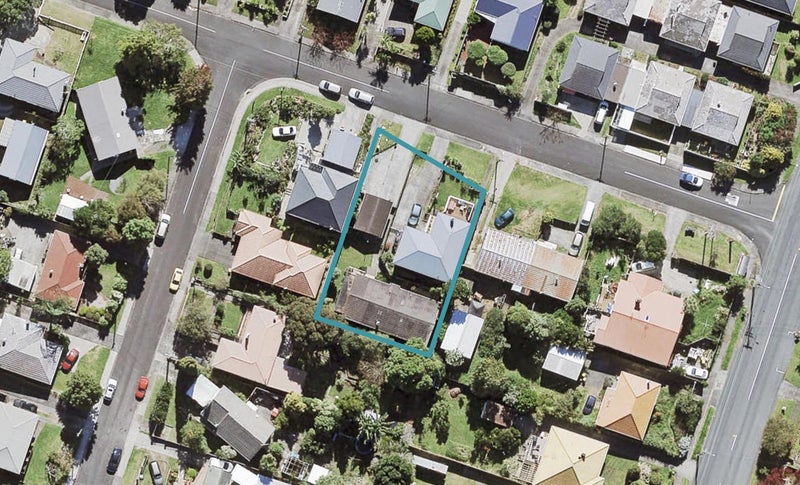 1/4 Hinau Street, New Lynn, Auckland - Carousel 1