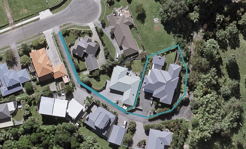 10G Tupare Place, Highlands Park, New Plymouth - Carousel 1