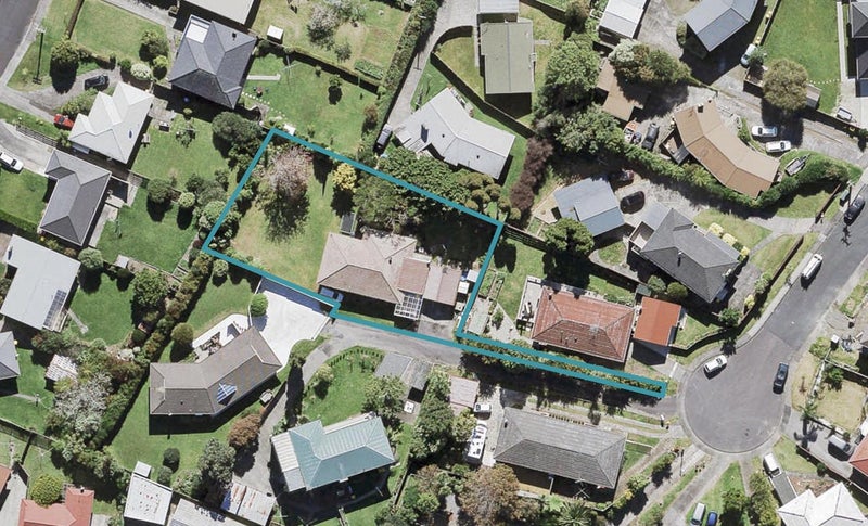 15 Scanlen Terrace, Kelston, Auckland - Carousel 1