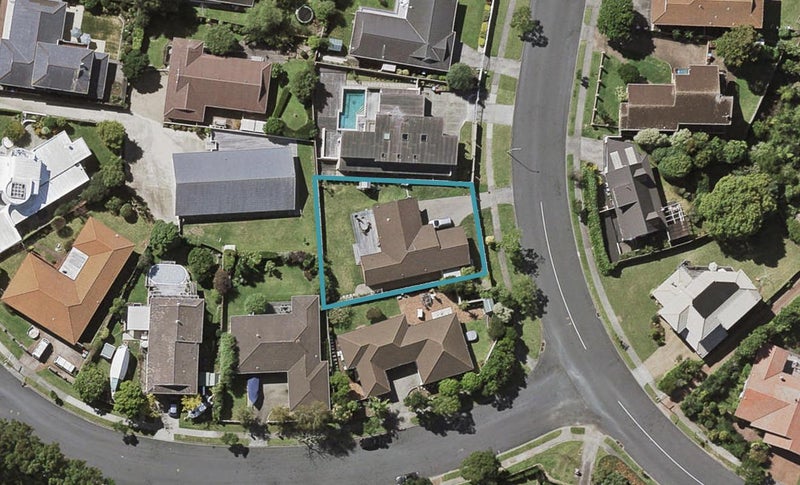 77 Panapa Drive, Saint Johns, Auckland - Carousel 1