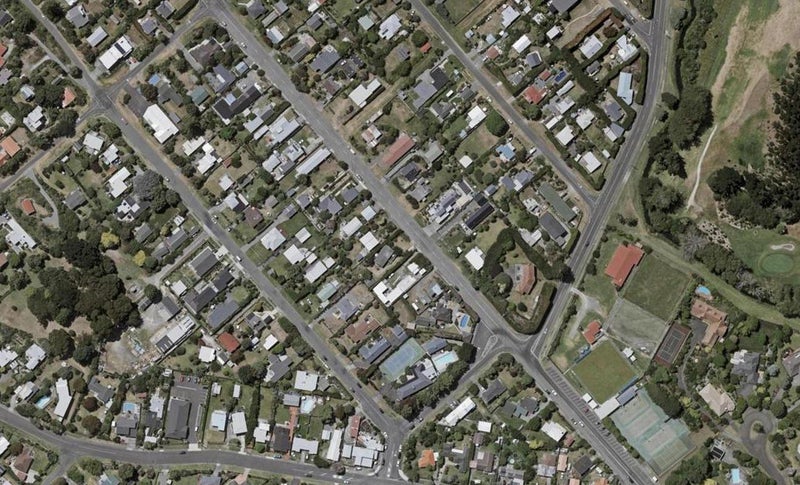 32 Rauparaha Street, Waikanae Beach, Waikanae - Carousel 1