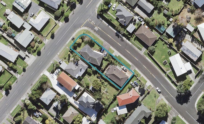 61 Hepburn Road, Glendene, Auckland - Carousel 1