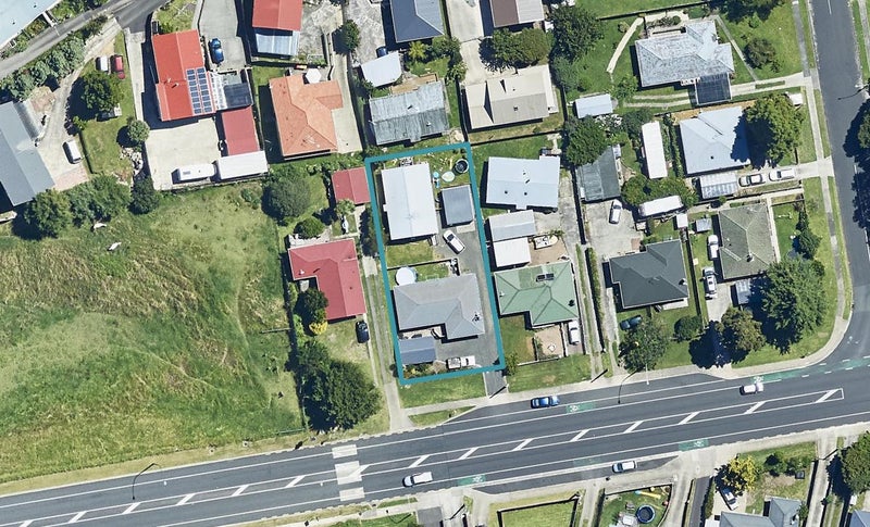 47B Millers Road, Brookfield, Tauranga - Carousel 1