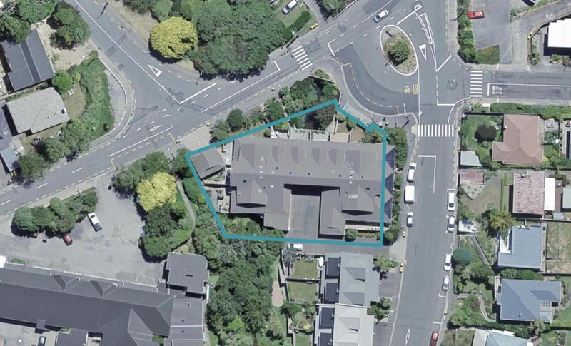 1 Allington Road, Karori, Wellington - Carousel 1