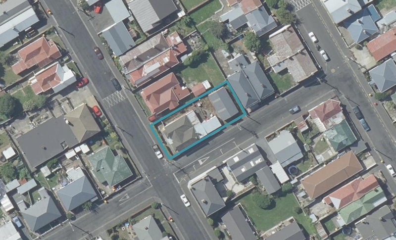 45 Fitzroy Street, Caversham, Dunedin - Carousel 1