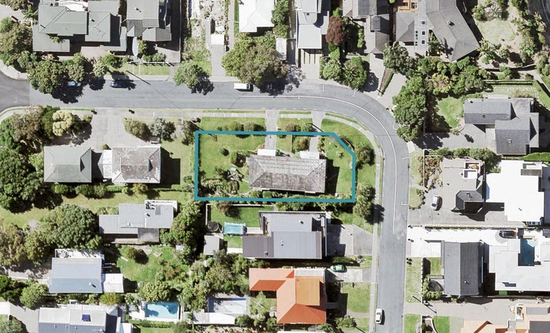 2/138 Churchill Road, Rothesay Bay, Auckland - Carousel 1