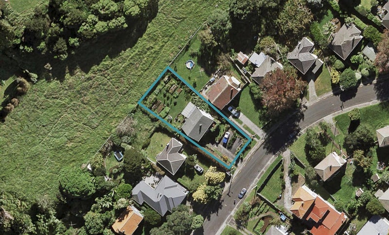 43 Mount Royal Avenue, Mount Albert, Auckland - Carousel 1