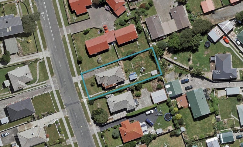 99 Lithgow Street, Glengarry, Invercargill - Carousel 1