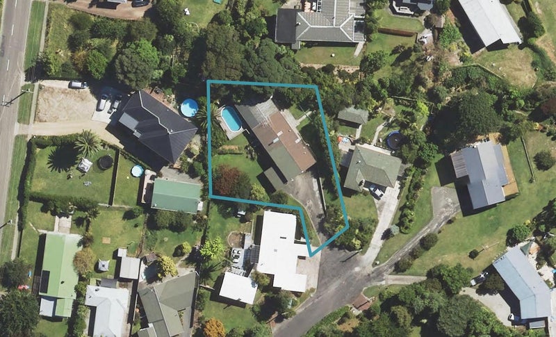 10 Stanford Crescent, Whataupoko, Gisborne - Carousel 1
