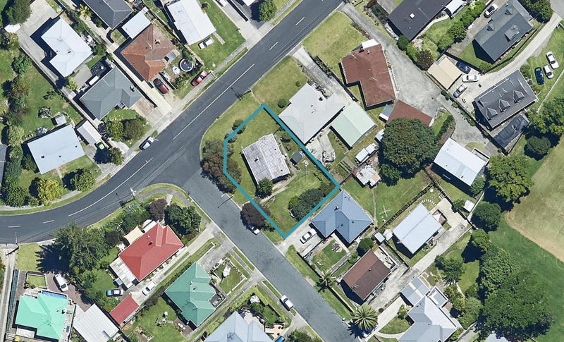 2 Oriana Crescent, Bellevue, Tauranga - Carousel 1
