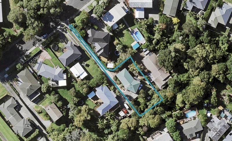 13 Trelawn Place, Cockle Bay, Auckland - Carousel 1