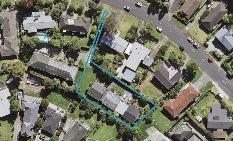 1/10 Eban Avenue, Hillcrest, Auckland - Carousel 1