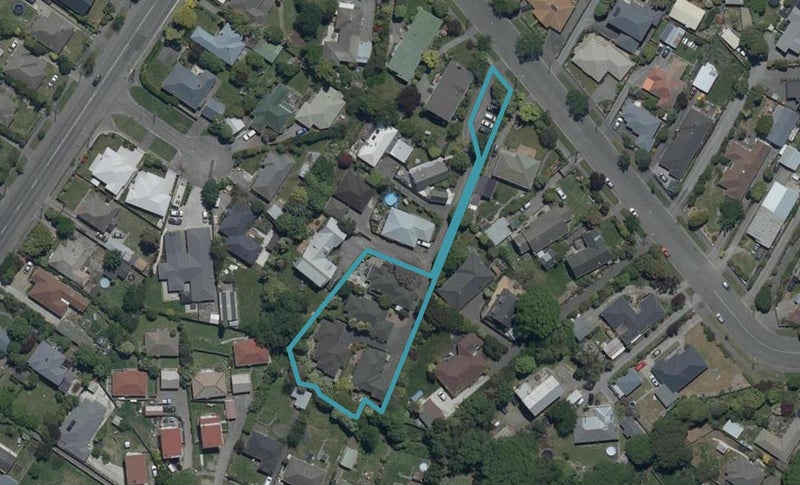 1/135 Brookside Terrace, Bryndwr, Christchurch - Carousel 1