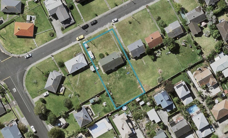 84 Beresford Street, Bayswater, Auckland - Carousel 1