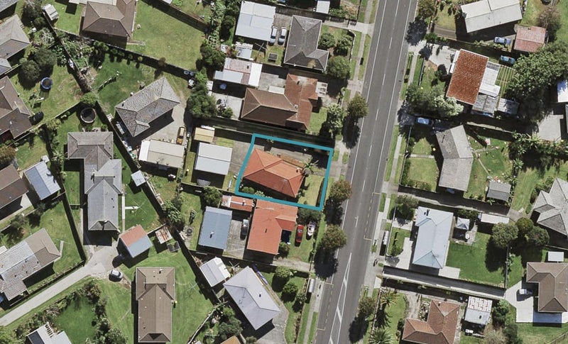 43 Harania Avenue, Favona, Auckland - Carousel 1