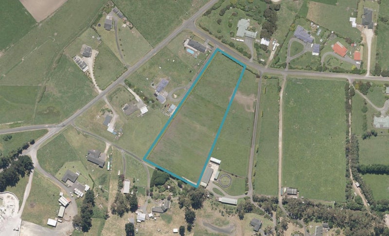 4 Onetere Drive, Whanganui Airport, Whanganui - Carousel 1