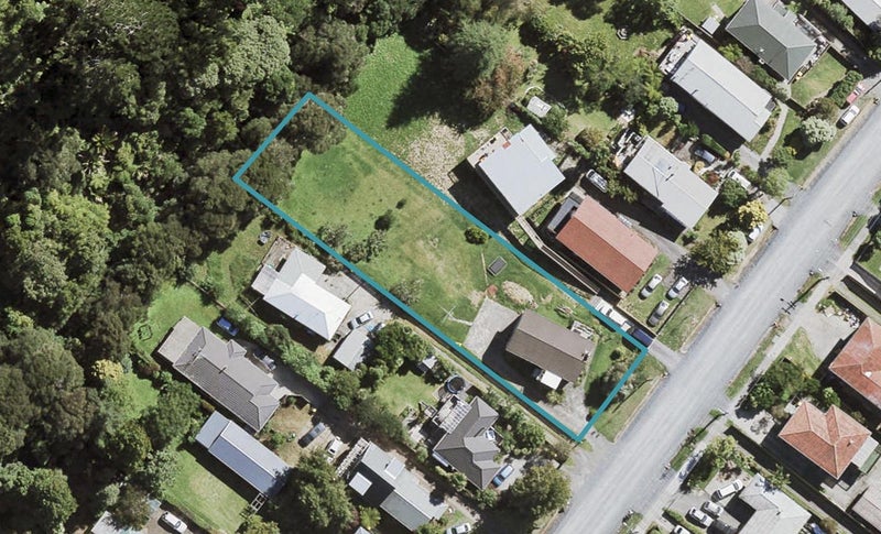 23 Birdwood Road, Swanson, Auckland - Carousel 1