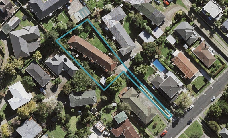 4/23 Evelyn Place, Hillcrest, Auckland - Carousel 1