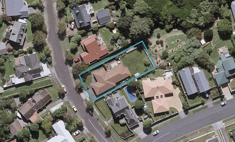 6 Elder Grove, Whalers Gate, New Plymouth - Carousel 1