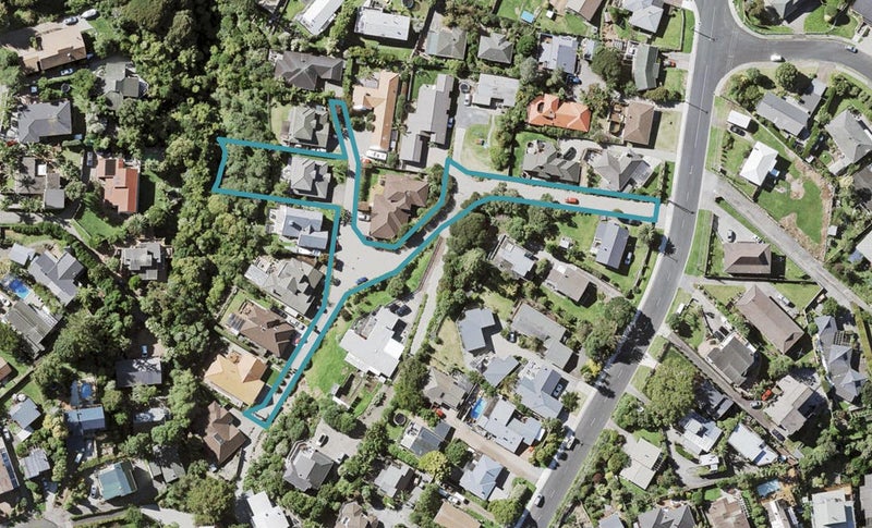 15 Renlee Place, Shelly Park, Auckland - Carousel 1