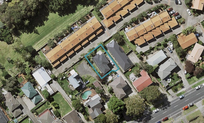 264A Sunset Road, Windsor Park, Auckland - Carousel 1