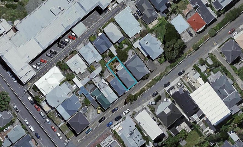 7 Mcfarlane Street, Mount Victoria, Wellington - Carousel 1