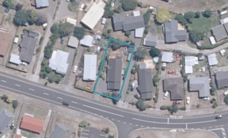 87 Richmond Avenue, Richmond Heights, Taupo - Carousel 1